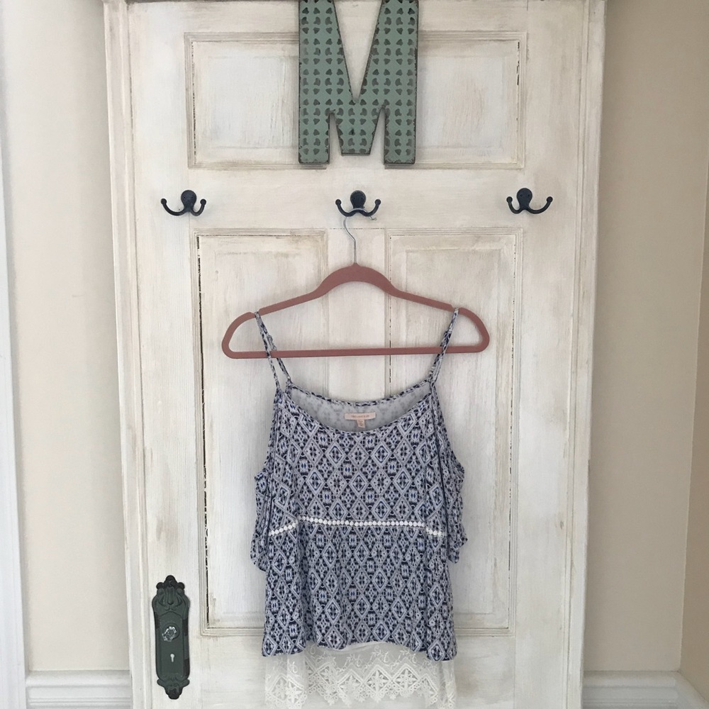 Boho off-shoulder top with Lace detail